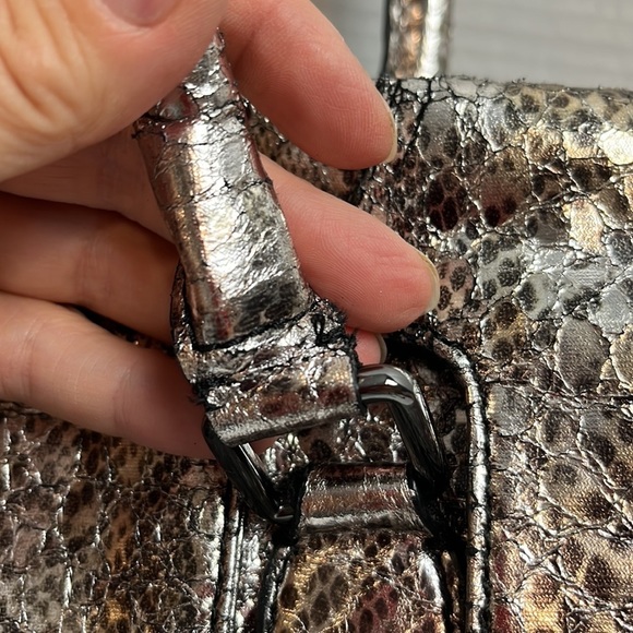 ARMANI Exchange silver snake faux leather bag - Picture 4 of 9